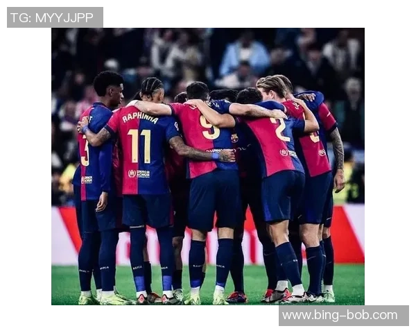 老友重聚感人瞬间佩尼亚福特赛后与巴萨昔日队友深情拥抱 老友重聚感人瞬间佩尼亚福特赛后与巴萨昔日队友深情拥抱