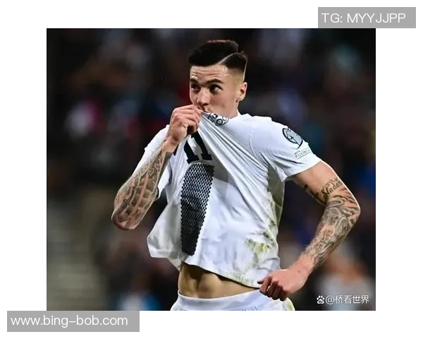 曼联训练情况更新:舍什科因伤缺席马奎尔梅努同样未现身 曼联训练情况更新:舍什科因伤缺席马奎尔梅努同样未现身