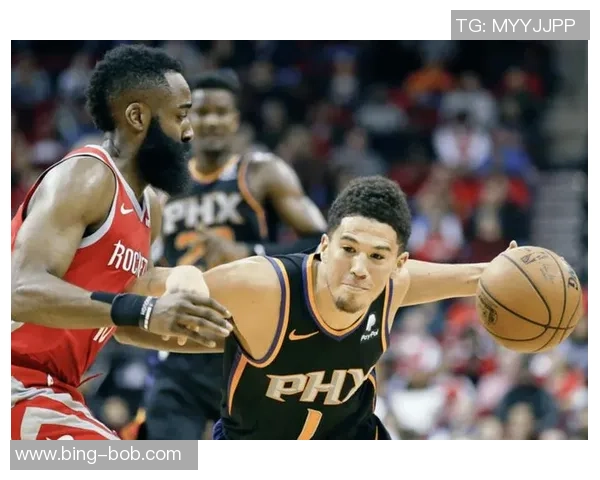 布克表现平平仅得18分正负值惨淡球队求胜欲望显不足