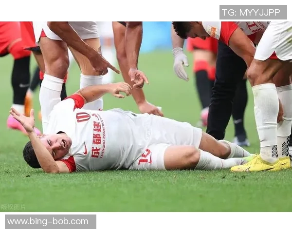 日本门将被换下后痛哭流涕球队遭绝杀令人心疼的瞬间