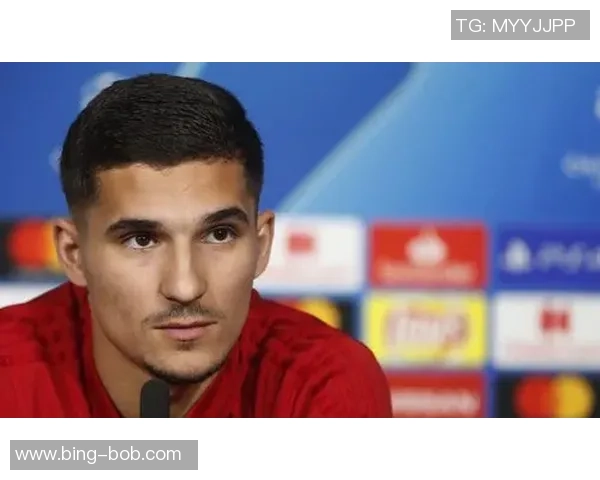 27岁奥亚尔曾被枪手看中现身价仅850万欧远赴沙特发展未达预期 27岁奥亚尔曾被枪手看中现身价仅850万欧远赴沙特发展未达预期