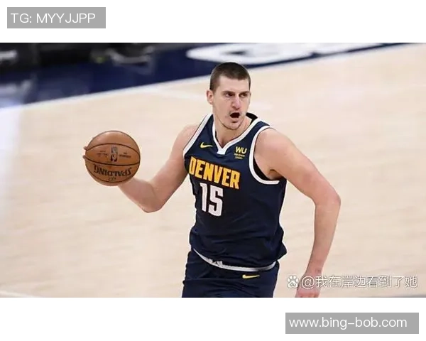 杨瀚森与偶像约基奇的赛场对话瞬间如此接近却又遥不可及 杨瀚森与偶像约基奇的赛场对话瞬间如此接近却又遥不可及