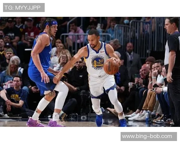 安芬尼西蒙斯替补出战16投9中砍下27分助球队获胜表现惊艳