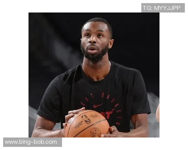 维金斯半场表现出色6中4砍下11分助攻与抢断均有贡献