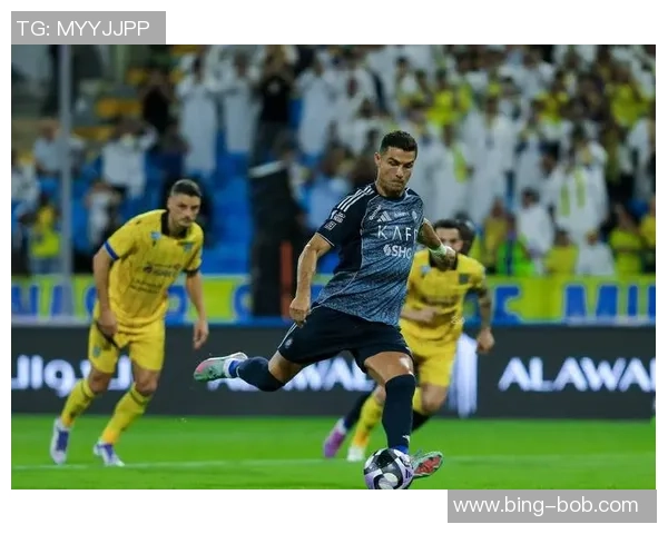 利雅得胜利上半场领先杜尚别独立菲利克斯点球破门西马坎再添一分