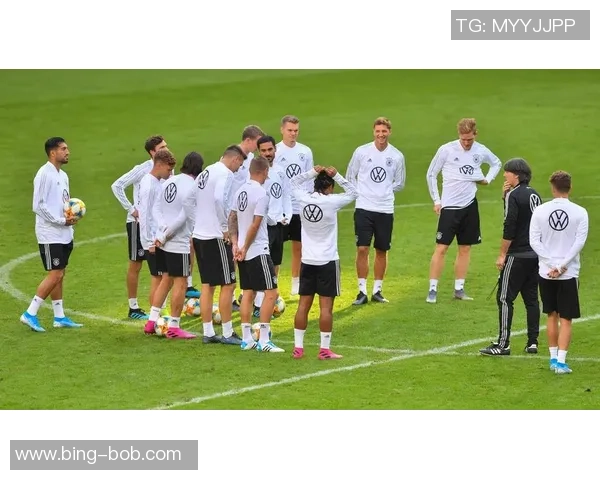 科瓦奇鼓励多特在德国杯失利后重振士气聚勒回归合练助力球队恢复状态 科瓦奇鼓励多特在德国杯失利后重振士气聚勒回归合练助力球队恢复状态